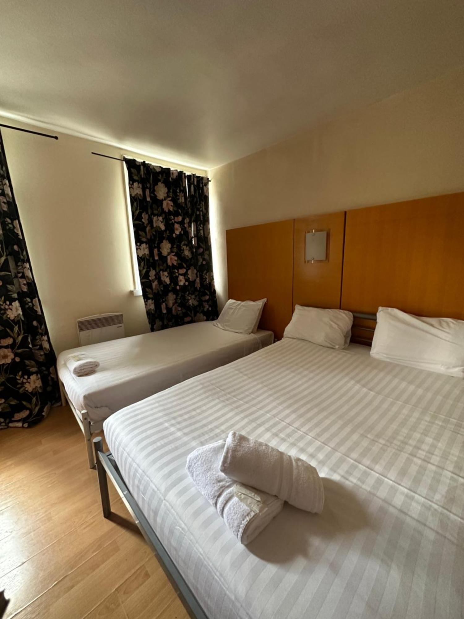 Berkeley Court Hotel London Bagian luar foto