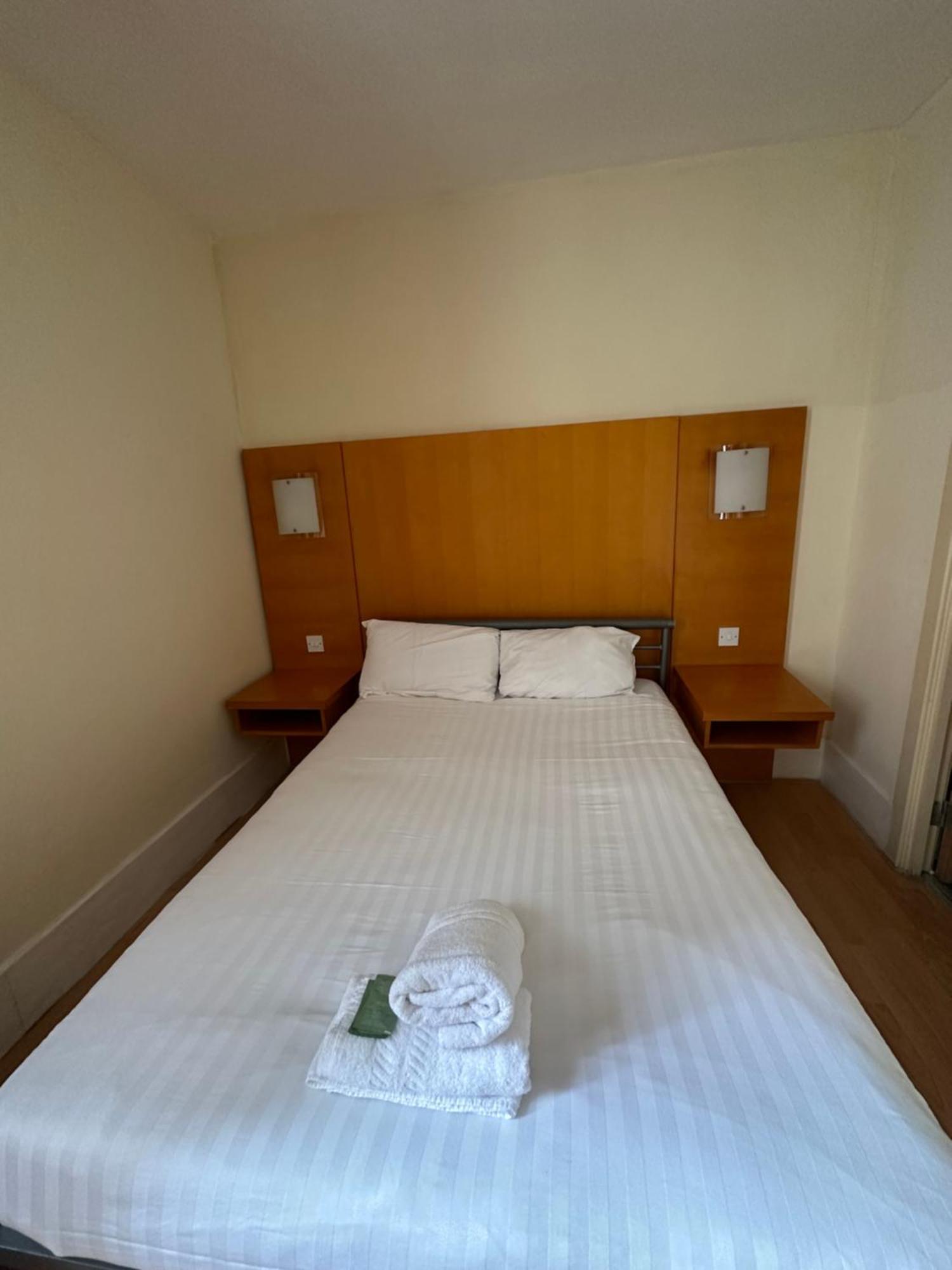 Berkeley Court Hotel London Bagian luar foto